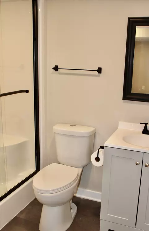 Bath - 1615 56th St, Des Moines, IA 50310 photo 2 of 2