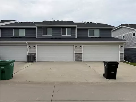 1025 NE 58th Ln, Ankeny, IA 50021