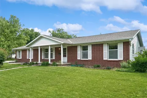 2818 Eisenhower Ave, Ames, IA 50010