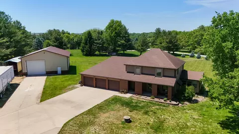 32429 Hunter Hollow Rd, Waukee, IA 50263