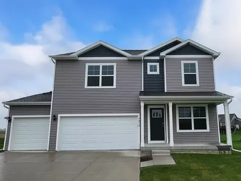 914 2nd St NE, Altoona, IA 50009