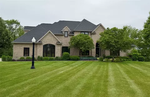 3248 N 18th Ave W, Newton, IA 50208