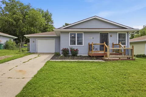1280 Hardin Dr, Carlisle, IA 50047