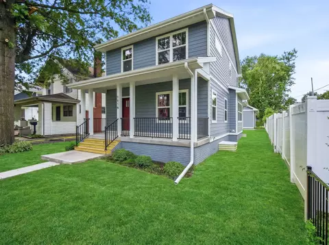 1078 35th St, Des Moines, IA 50311