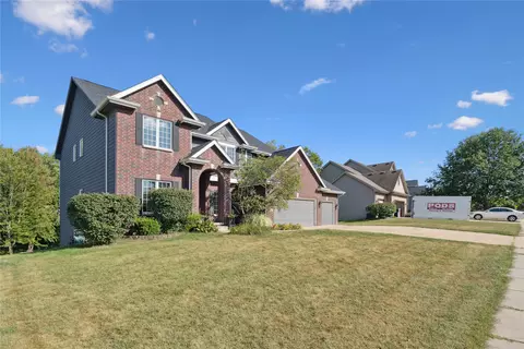 3703 149th St, Urbandale, IA 50323