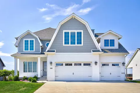 720 Daybreak Dr, Waukee, IA 50263