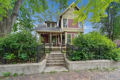 821 16th St, Des Moines, IA 50314