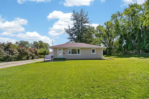 4201 Lower Beaver Rd, Des Moines, IA 50310