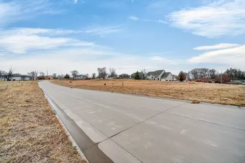248 Alder Blvd, Pleasant Hill, IA 50327