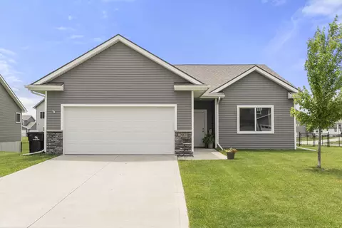 2805 NW 25th St, Ankeny, IA 50023