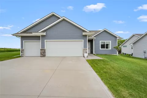 1813 NW 8th St, Grimes, IA 50111