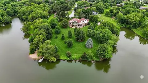 1550 S Deer Rd, West Des Moines, IA 50266