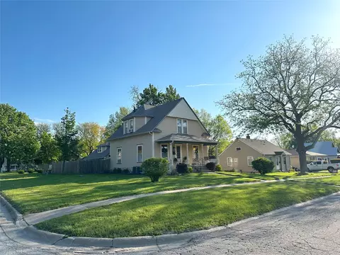 519 W Filmore St, Winterset, IA 50273