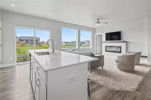 4105 NE 6th St, Ankeny, IA 50021