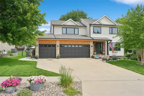 3112 E Southlawn Dr, Des Moines, IA 50320