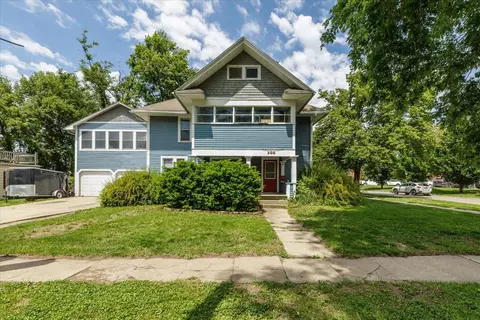 300 W Boston Ave, Indianola, IA 50125