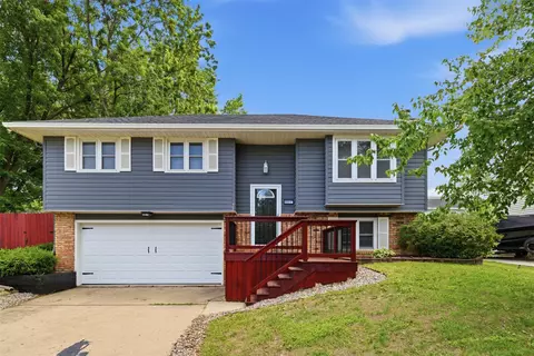 4802 Wakonda Dr, Norwalk, IA 50211