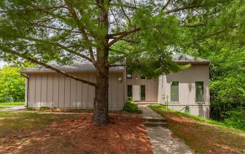 200 Westbend Cir, Ames, IA 50014