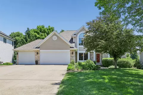 1025 SE Westwoods Dr, Waukee, IA 50263