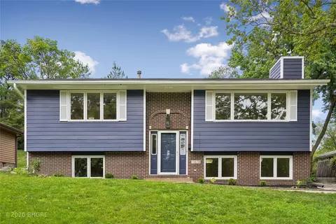 1018 5th St, West Des Moines, IA 50265