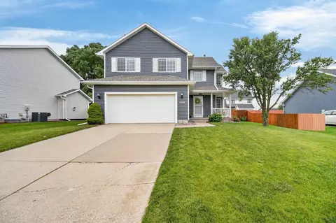 3026 E Porter Ave, Des Moines, IA 50320
