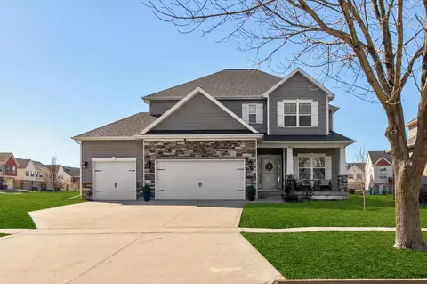 172 Bridgewood Dr, West Des Moines, IA 50266