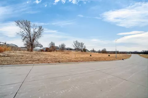 236 Alder Blvd, Pleasant Hill, IA 50327