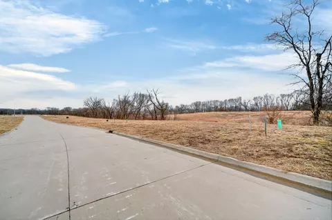 296 Alder Blvd, Pleasant Hill, IA 50327