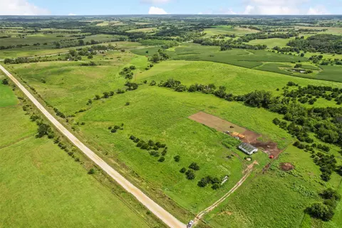 3180 Mccomb St, Woodburn, IA 50275