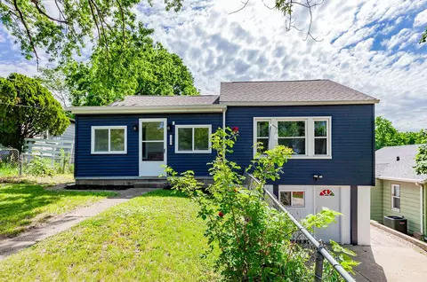 1235 E 34th St, Des Moines, IA 50317