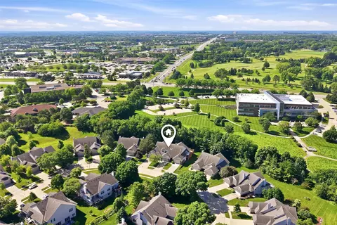 1351 Pompano Dr, Clive, IA 50325