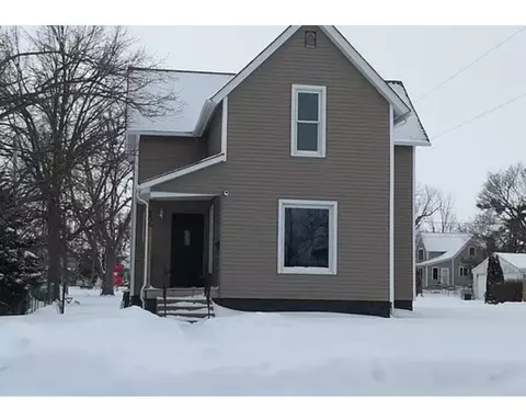 706 W Church St, Marshalltown, IA 50158
