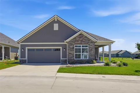 6303 NE Harvest Ridge Ln, Ankeny, IA 50021