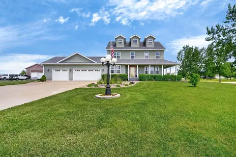 10277 NW 38th St, Polk City, IA 50226