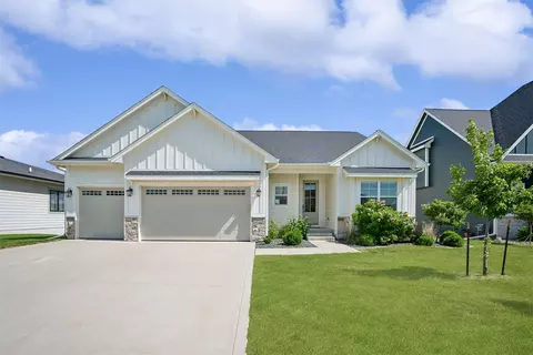 5016 NW 13th St, Ankeny, IA 50023