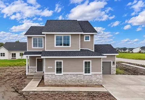 1545 Rolling Dr, Waukee, IA 50263
