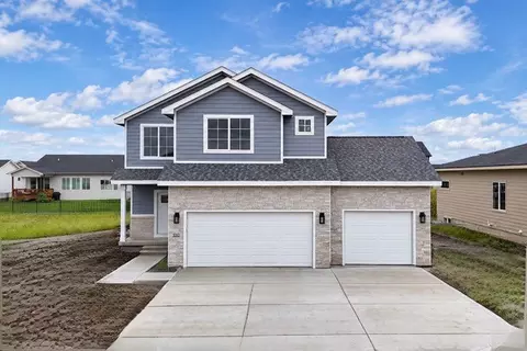 100 NW Crabtree Ln, Waukee, IA 50263