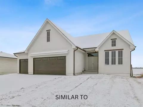 913 Campus Ct NE, Bondurant, IA 50035