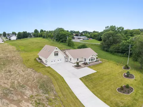 1805 S 8th Ave E, Newton, IA 50208