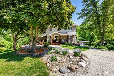 3913 NE 150th Ave, Cambridge, IA 50046
