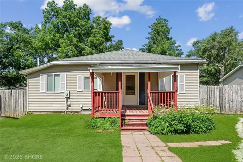 430 Garfield St, Carlisle, IA 50047