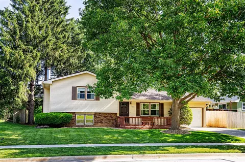 4807 Wakonda Dr, Norwalk, IA 50211