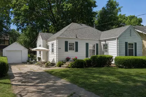 4308 Ovid Ave, Des Moines, IA 50310