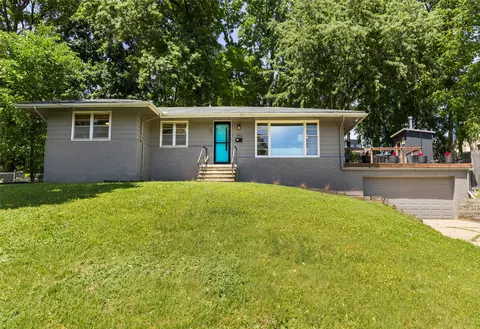 1142 Cummins Pkwy, Des Moines, IA 50311