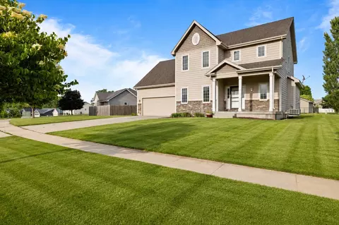 5447 SE 27th St, Des Moines, IA 50320