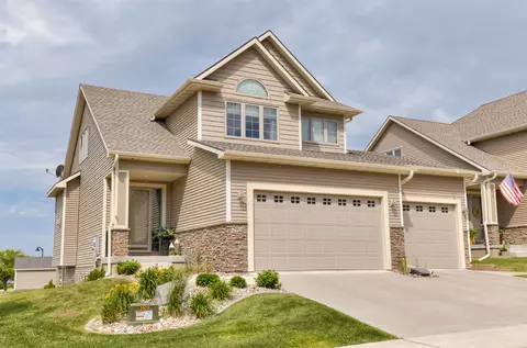 3908 140th St, Urbandale, IA 50323