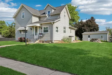 1317 3rd Ave, Grinnell, IA 50112