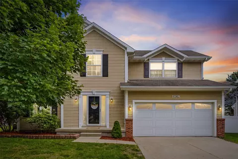 1108 N 9th St, Indianola, IA 50125
