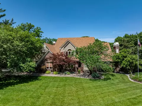 215 S 33rd St, West Des Moines, IA 50265