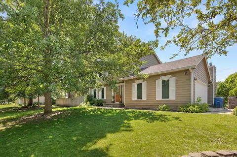 4312 46th St, Des Moines, IA 50310